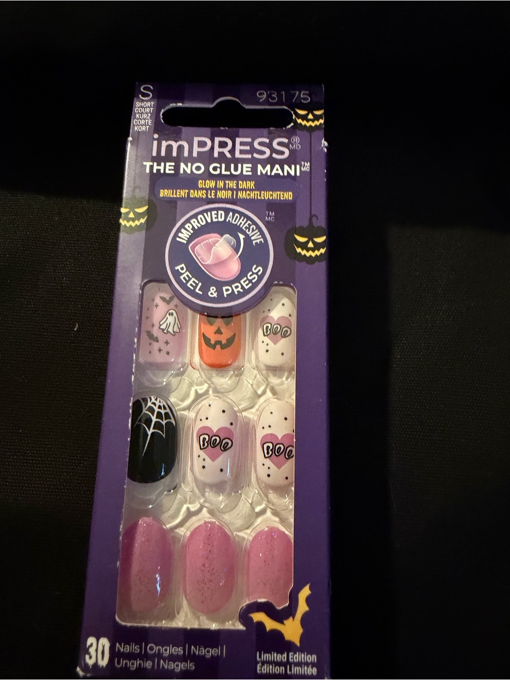 Impress Glow in the dark press on nails
